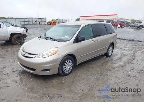 2009 Toyota Sienna Le z USA, uszkodzony, nr VIN 5TDZK23C09S247130